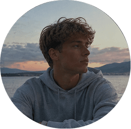 Customer review avatar 3